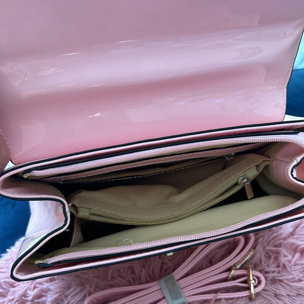 Elegant Pink Handbag - Picture 5 of 5